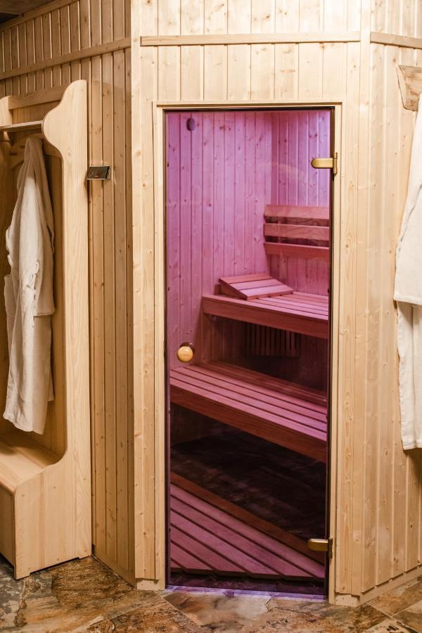 Magnat Spa, Jacuzzi, Sauna, Teznia Solankowa Bed & Breakfast